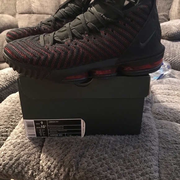 Lebron 16 “fresh bred” size 9 - Picture 4 of 4